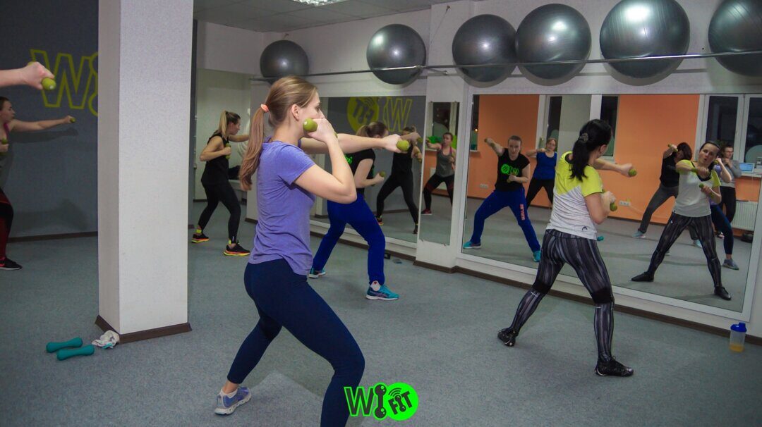 Фитнес студия WiFiT - кардио-тренировки Тай-Бо динамичные занятия спортом в Минске